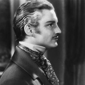 Meet your Posher, Tom